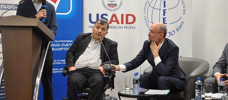 On International Day of Persons with Disabilities in 2019, IFES organized a discussion with prominent disability rights activists in Armenia.