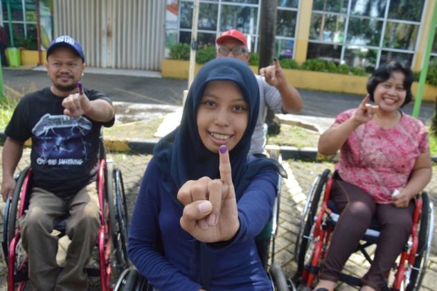 Quyền của người khuyết tật ở Đông Nam Á đang được nâng cao và đưa ra nhiều chính sách hỗ trợ từ các chính quyền. Xem hình ảnh để hiểu rõ hơn về tình hình và cách các tổ chức, cộng đồng hỗ trợ và bảo vệ quyền của người khuyết tật.