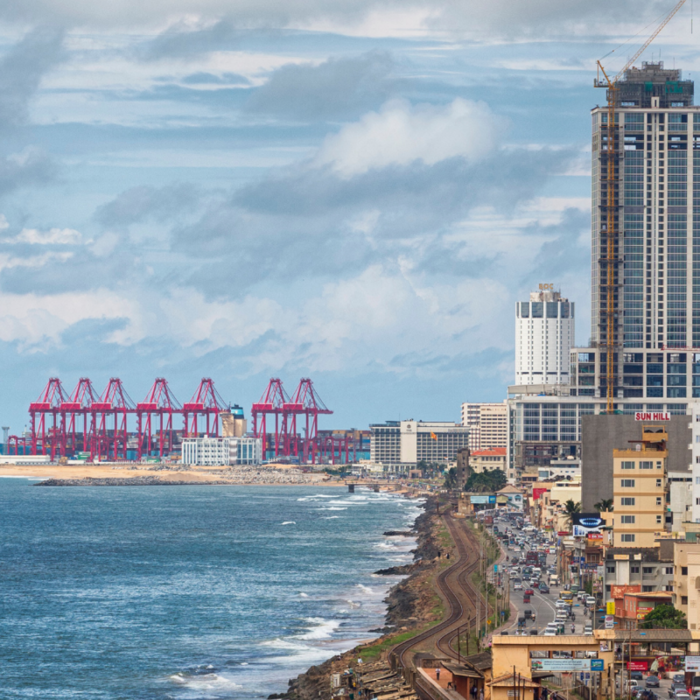 Colombo Cityscape, Sri Lanka GI photo credit tunart from Getty Images Signature.png